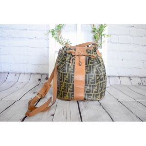 Classic Vintage FENDI Zucca bucket bag